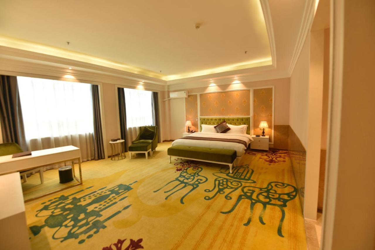 Hong Van Grand Hotel Mong Cai Extérieur photo